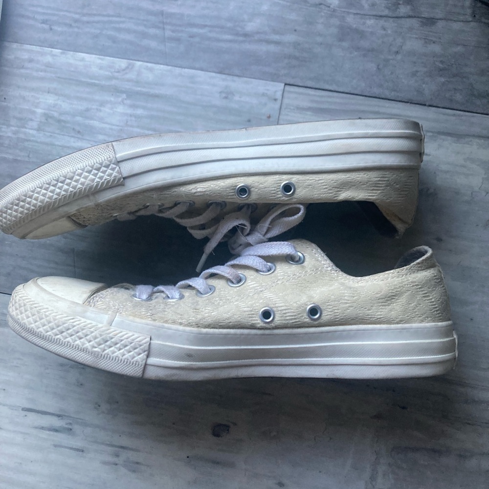 converse chuck taylor all star low top shoes